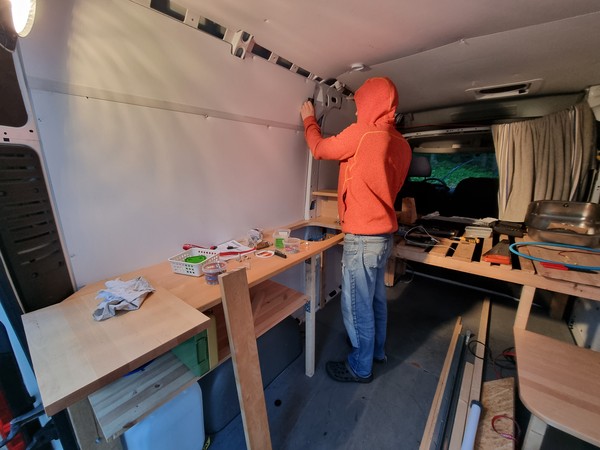 Skåpbilen, Emil & Moa